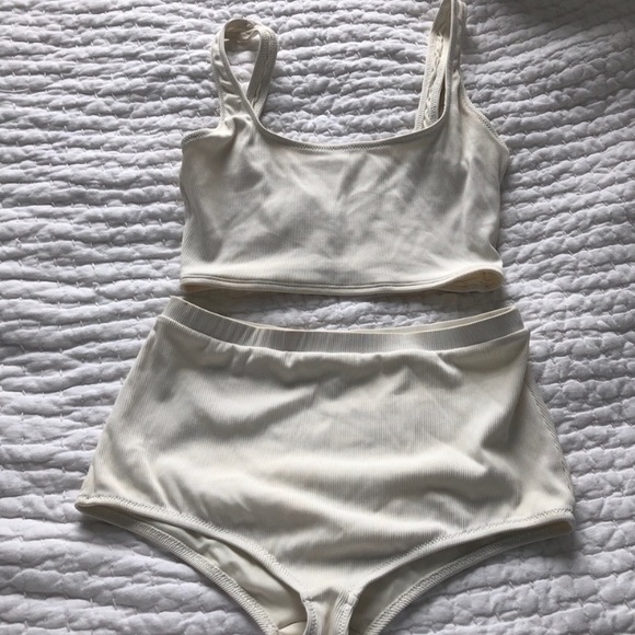 Solid & Striped Jamie Two Piece - Picture 4 of 6